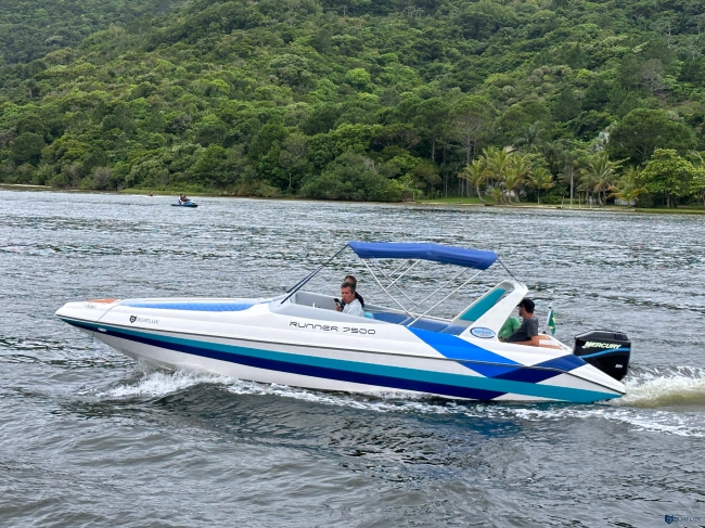 Foto embarcação