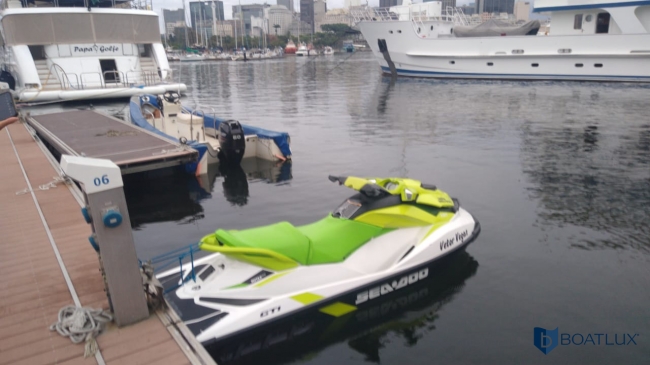 Foto embarcação