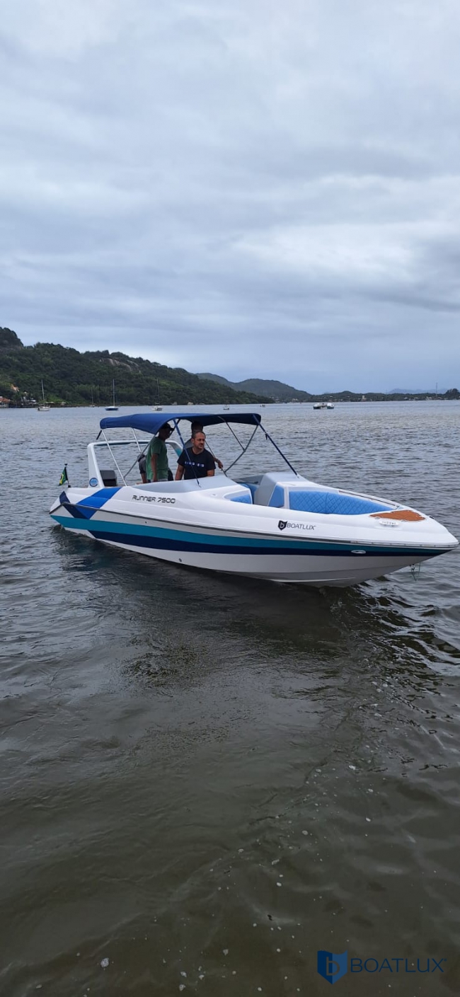 Foto embarcação
